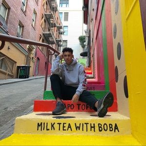 Meet your Posher, Cameron